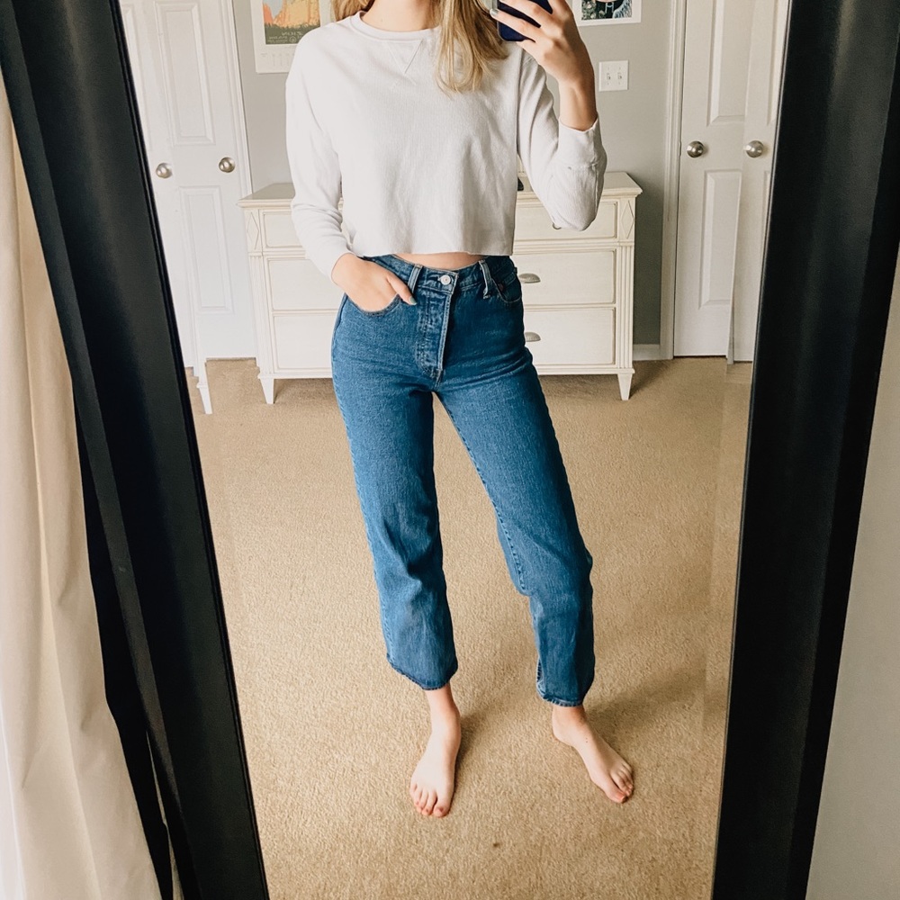 Long sleeve crop top